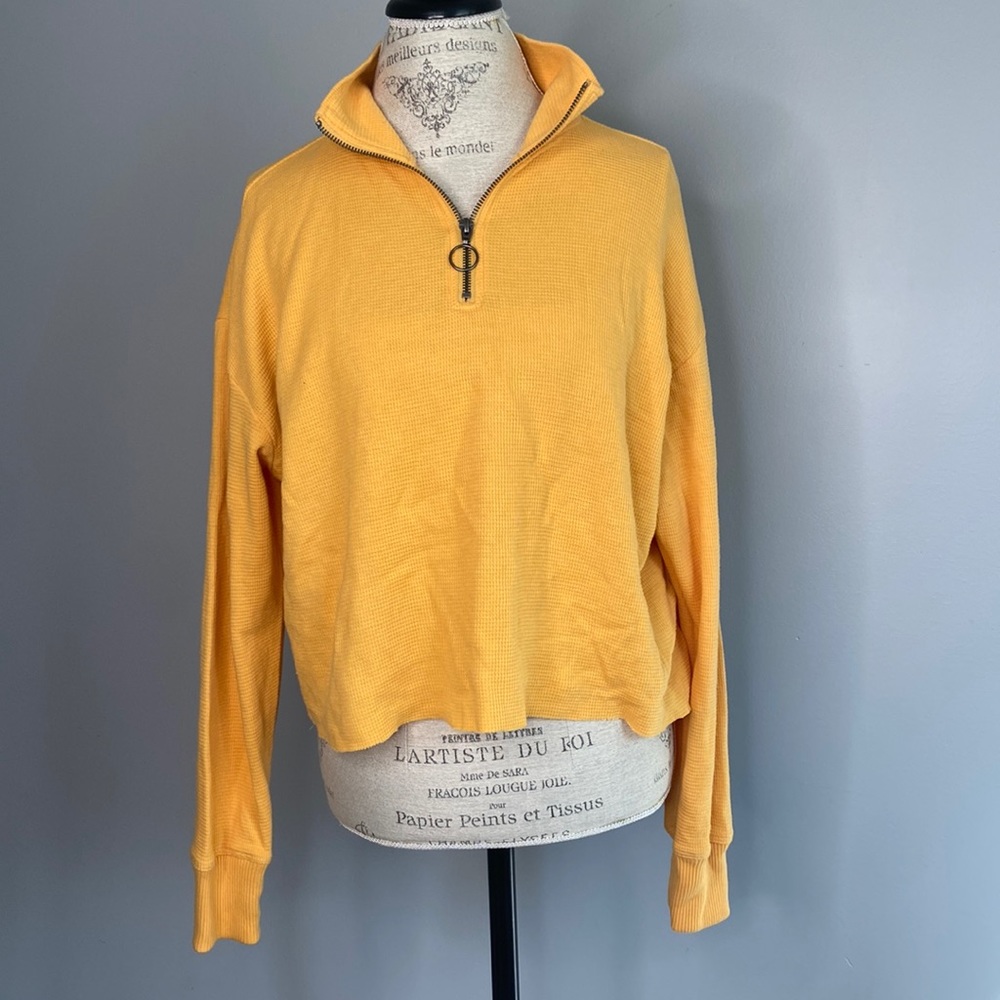 Hollister Small Boyfriend Tee Yellow Waffle Knit Long Sleeve Lightweight